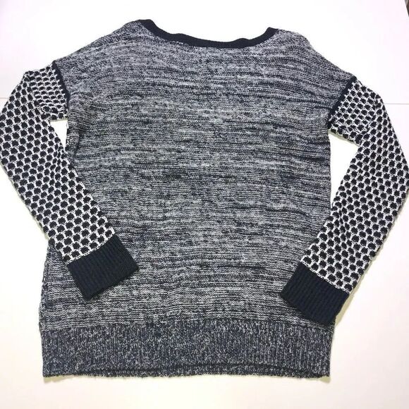 American Eagle Vintage Boyfriend Black and White Knitted Crewneck Sweater Small - Picture 2 of 6